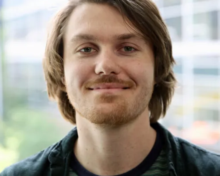 Alex Carr